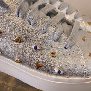 Katy Perry sneakers size 5.5